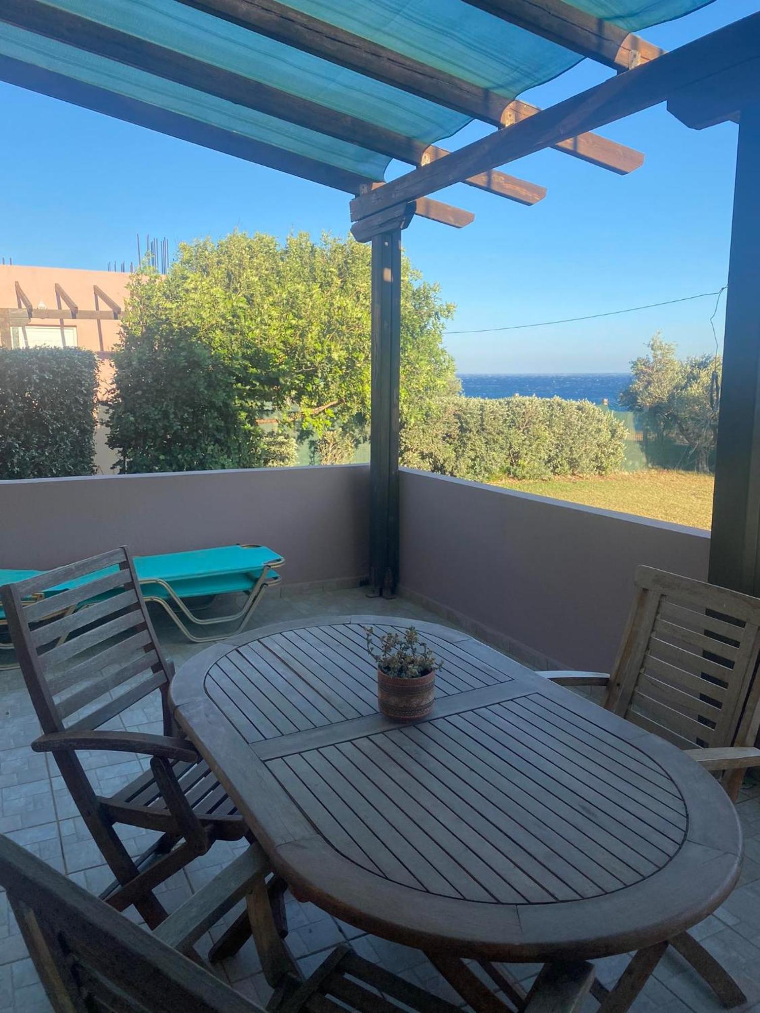 פראנגוקאסטלון Kioni Villas מראה חיצוני תמונה