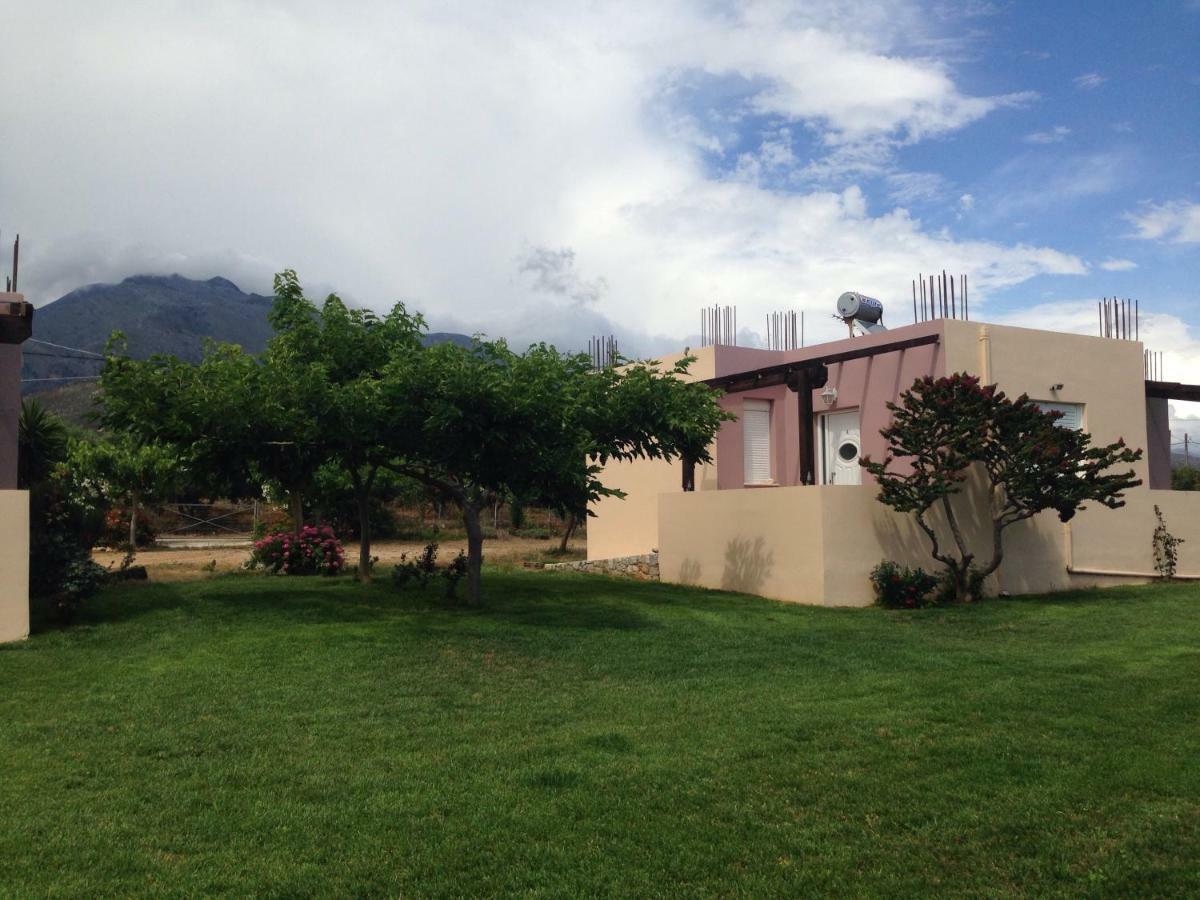 פראנגוקאסטלון Kioni Villas מראה חיצוני תמונה