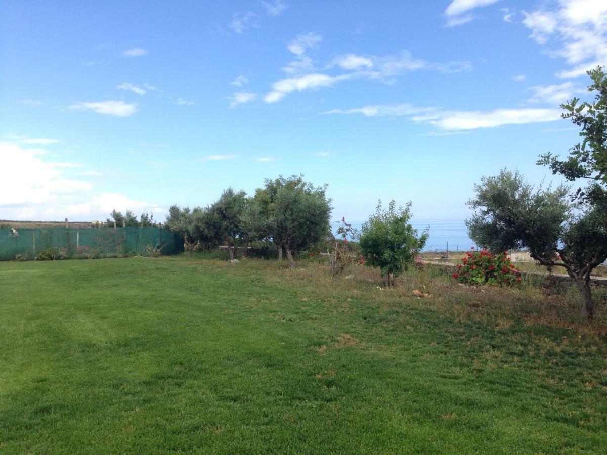 פראנגוקאסטלון Kioni Villas מראה חיצוני תמונה