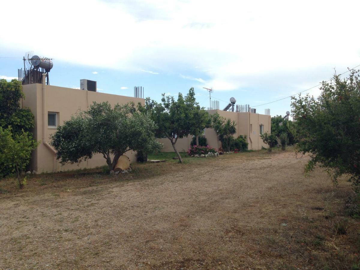פראנגוקאסטלון Kioni Villas מראה חיצוני תמונה