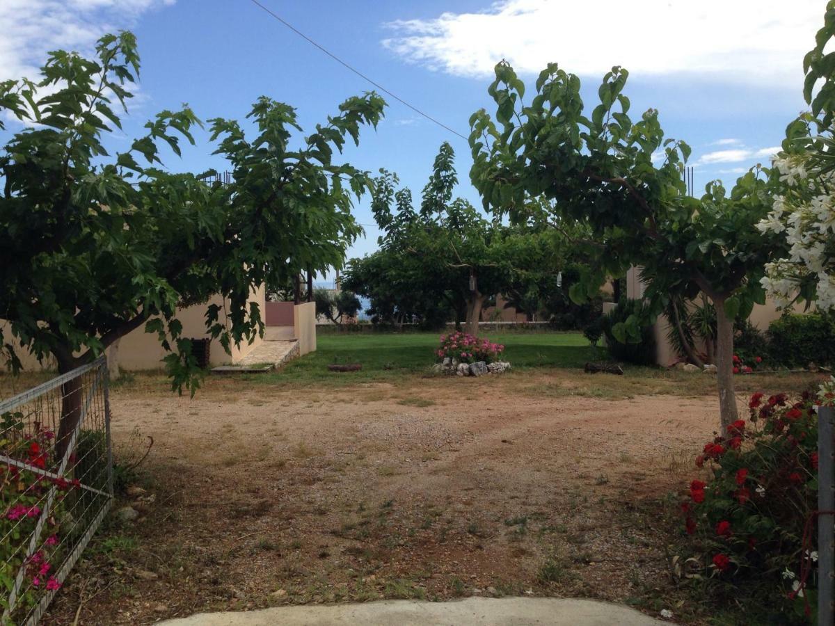 פראנגוקאסטלון Kioni Villas מראה חיצוני תמונה
