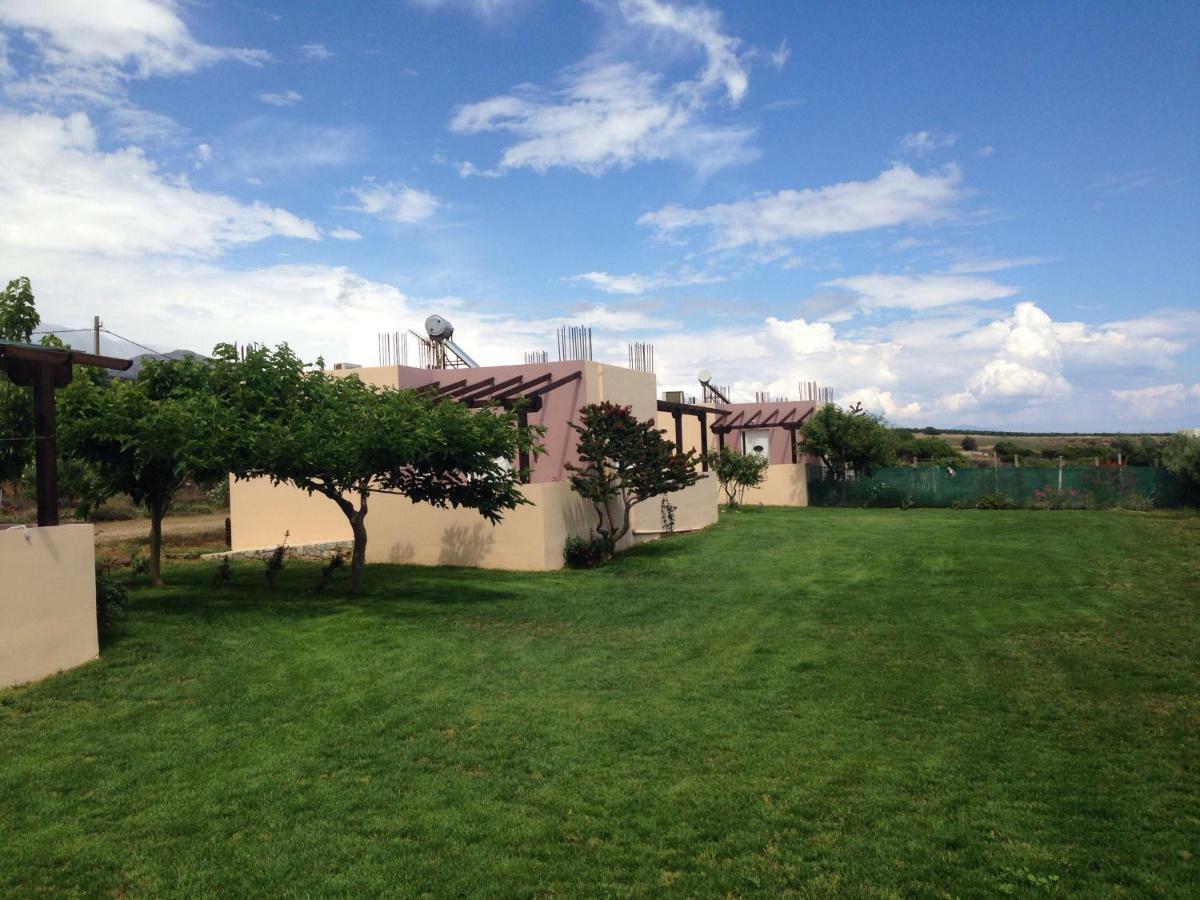 פראנגוקאסטלון Kioni Villas מראה חיצוני תמונה