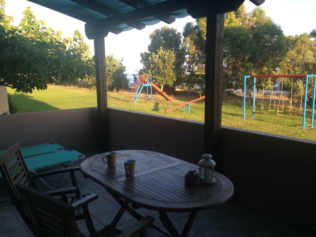 פראנגוקאסטלון Kioni Villas מראה חיצוני תמונה